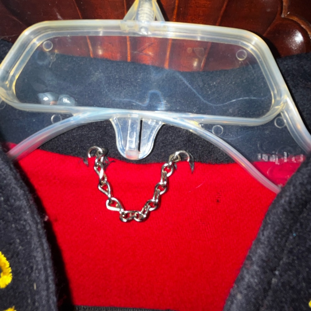 Vintage Wool Nurses Cape (Navy) with gold buttons. All original. - Picture 3 of 8